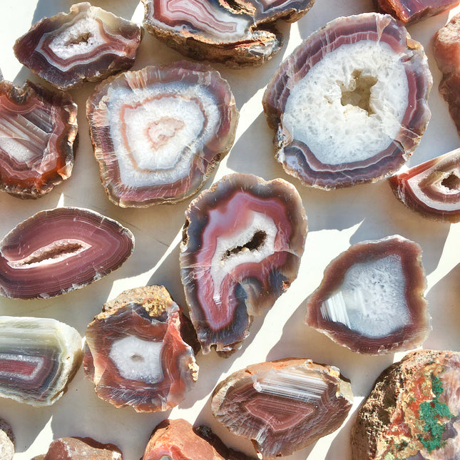 Agate cluster specimen