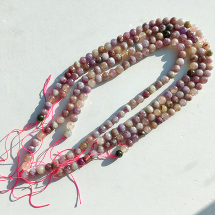 Mixed crystal bead strand