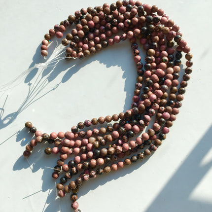 Mixed crystal bead strand