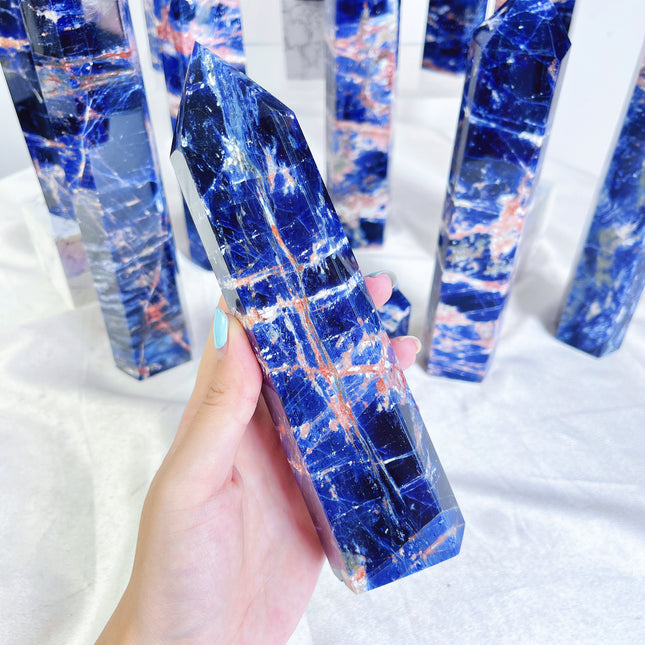 Crystal large tower Sodalite large tower