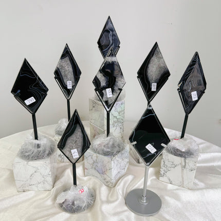 Crystal Carving Black Sardonyx Agate Flat Diamond With Stand