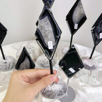Crystal Carving Black Sardonyx Agate Flat Diamond With Stand