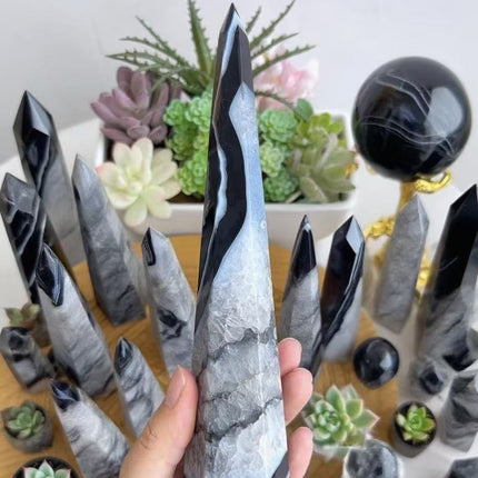 Black Sardonyx Agate Diamond Tower