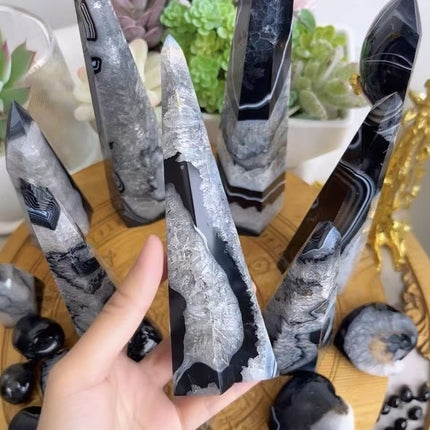 Black Sardonyx Agate Diamond Tower