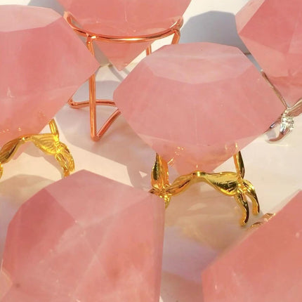 Rose Quartz diamond carving