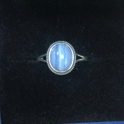 Mixed gemstone ring