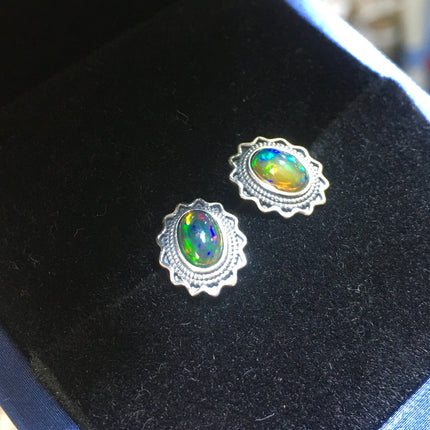 Mixed gemstone ring