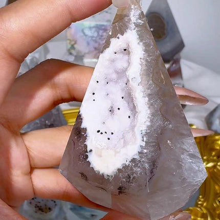 Crystal Points druzy agate geode tower