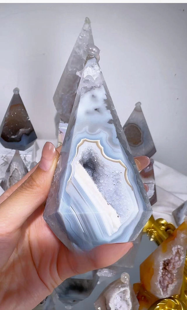 Crystal Points druzy agate geode tower